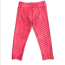 Load image into Gallery viewer, Size Medium Under Armour  Pink Women’s Ua Heatgear® Armour Stripe Capri
