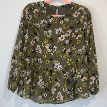 Load image into Gallery viewer, Madewell Georgette Peplum Top in Wildblooms
