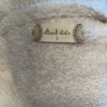Load image into Gallery viewer, Small Altar’d State Super Soft Ivory Fuzzy Vest
