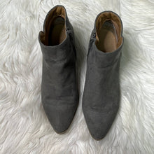 Load image into Gallery viewer, Sz 8 Charlotte Russe Gray Suede Pointy Toe Ankle Booties
