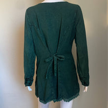 Load image into Gallery viewer, Size Medium Soft Surroundings Emerald Green Vivian Boho Western Velvet Lace Top
