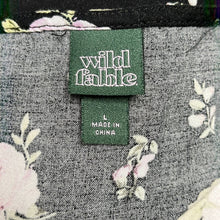 Load image into Gallery viewer, Size Large Wild Fable Black Floral Print Short Sleeve Button Down Tunic Top
