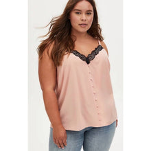 Load image into Gallery viewer, Size 3X Torrid NWOT PEACH &amp; BLACK LACE BUTTON CAMI
