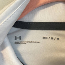 Load image into Gallery viewer, Medium Under Armour Black &amp; White Quarter Zip Pull Over Shirt
