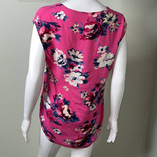 Load image into Gallery viewer, Medium Old Navy Hot Pink Floral Sleeveless V-Neck Top

