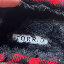 Load image into Gallery viewer, Size 8.5 Torrid NWOT Red Black Buffalo Plaid Black Glitter Black Glitter Fur Slippers
