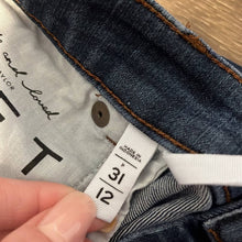 Load image into Gallery viewer, Size 12 Loft Petite Dark Wash Modern Skinny Jeans
