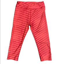 Load image into Gallery viewer, Size Medium Under Armour  Pink Women’s Ua Heatgear® Armour Stripe Capri
