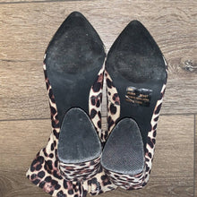 Load image into Gallery viewer, Size 9 Cape Robbin White Leopard Pointy Toe Boots
