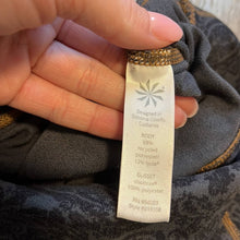 Load image into Gallery viewer, Medium Petite Athleta Petite Grey Paisley Chaturanga 7/8 Leggings
