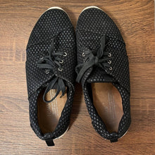 Load image into Gallery viewer, Size 9 Toms Black Lace Up Sneakers
