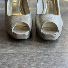 Load image into Gallery viewer, Size 7 Steve Madden Gold Glitter Sparkly Peep Toe Heels
