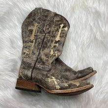 Load image into Gallery viewer, Size 5.5 Circle G Women’s Embroidered Cross Square Toe Coral Western Cowboy Boots

