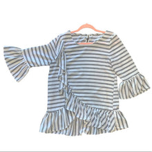 Load image into Gallery viewer, Size Small Black &amp; White Stripe Ruffle Top

