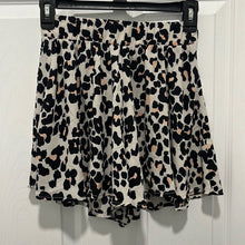 Load image into Gallery viewer, XS Show Me Your Mumu White Leopard Carlos Swing Shorts
