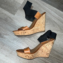 Load image into Gallery viewer, Size 6.5 Steve Madden Roper Platform Cork Wedge Heels
