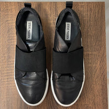 Load image into Gallery viewer, Size 10 Steve Madden Black Slip On Edison Sneakers

