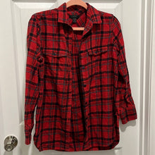 Load image into Gallery viewer, Size 4 J. Crew Women’s Red Flannel Long Sleeve Button Up
