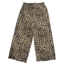 Load image into Gallery viewer, Sz 0X Torrid LEOPARD CREPE WIDE LEG PANT
