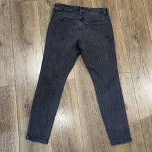 Load image into Gallery viewer, Size 10/30 Universal Thread High Rise Skinny Black Denim Jeans
