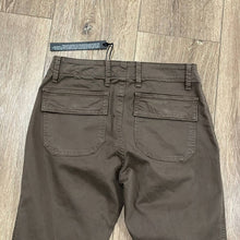 Load image into Gallery viewer, Size 25 VINCE NWT Elastic Hem Patch-Front Utility Pants

