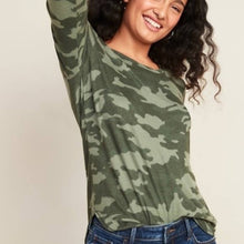 Load image into Gallery viewer, Large Petite Old Navy NWT Green Camo Long Sleeve Tee

