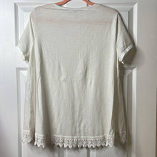 Load image into Gallery viewer, Size XL Cato Scoop Neck White Short Sleeve Top With Crochet Lace Trim
