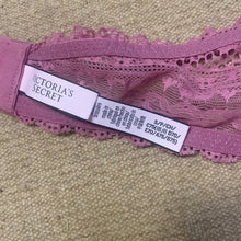 Load image into Gallery viewer, Size Small Victoria's Secret Mauve Pink Lace Halter Bralette
