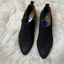Load image into Gallery viewer, Sz 7.5 Franco Sarto Black Pointed Toe Suede Ankle Booties
