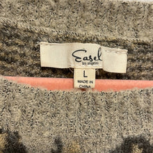 Load image into Gallery viewer, Large Easel Neutral Tone Leopard Animal Print Long Sleeve Sweater

