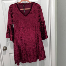 Load image into Gallery viewer, Small Amaze Boutique Wine Red Crushed Velvet V-Neck Bell Sleeve Boho Shift Dress
