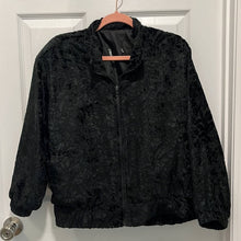 Load image into Gallery viewer, Medium Vintage Black Crushed Velvet Floral Print Bomber Jacket
