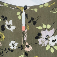 Load image into Gallery viewer, Madewell Georgette Peplum Top in Wildblooms
