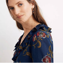 Load image into Gallery viewer, Small Madewell x Warm Ruffle-Collar Top in Honolulu Hibiscus

