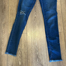 Load image into Gallery viewer, Size 27 Tall Madewell Roadtripper Dark Wash Denim Raw Hem Frayed Skinny Jeans

