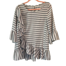 Load image into Gallery viewer, Size Small Black &amp; White Stripe Ruffle Top
