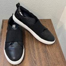 Load image into Gallery viewer, Size 10 Steve Madden Black Slip On Edison Sneakers

