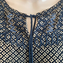 Load image into Gallery viewer, Medium Loft Embroidered Tassel Sleeveless Top
