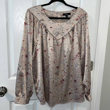Load image into Gallery viewer, Size 2X Ellos Plus Size Silky Pink Floral Long Sleeve Blouse
