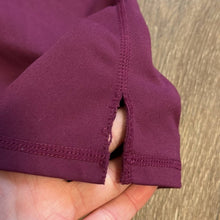 Load image into Gallery viewer, Large Fabletics Purple Cropped Leggings
