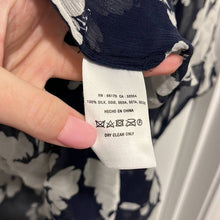 Load image into Gallery viewer, One Size Anthropologie Elevenses Silk Palolem Chiffon Navy White Floral Kimono
