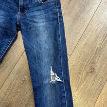 Load image into Gallery viewer, Size 2 KUT From The Kloth Catherine Boyfriend Fit Denim Jeans
