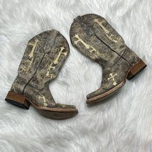 Load image into Gallery viewer, Size 5.5 Circle G Women’s Embroidered Cross Square Toe Coral Western Cowboy Boots
