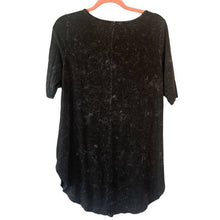 Load image into Gallery viewer, Size 1XL Torrid NWT FAVORITE TUNIC - SUPER SOFT MINERAL WASH BLACK
