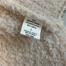 Load image into Gallery viewer, Small Altar’d State Super Soft Ivory Fuzzy Vest
