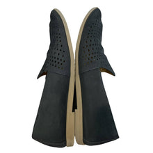 Load image into Gallery viewer, Sz 7.5 Franco Sarto Black Factor Flats
