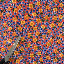 Load image into Gallery viewer, Medium Vintage Silky Small Floral Print Top
