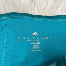 Load image into Gallery viewer, Medium Adidas Teal Green Capri Leggings
