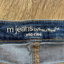 Load image into Gallery viewer, Size 14 Maurices Plus Size Mid Rise Basic Denim Skinny Jeans
