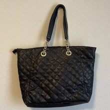 Load image into Gallery viewer, Betsey Johnson Black Leopard Floral Print Sequin Purse With Heart Key Chain
